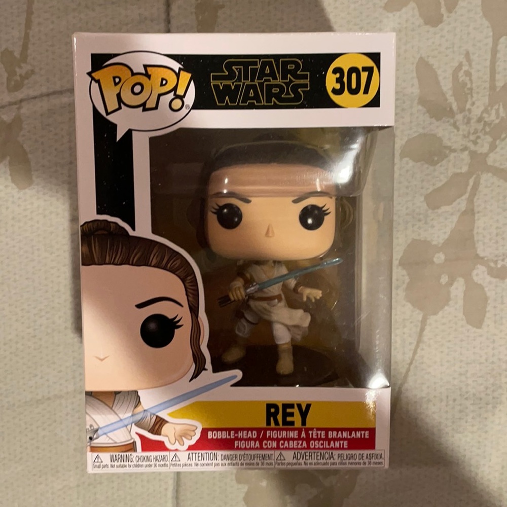 ❗️NWT❗️ Funko POP! Star Wars—Rey bobble head